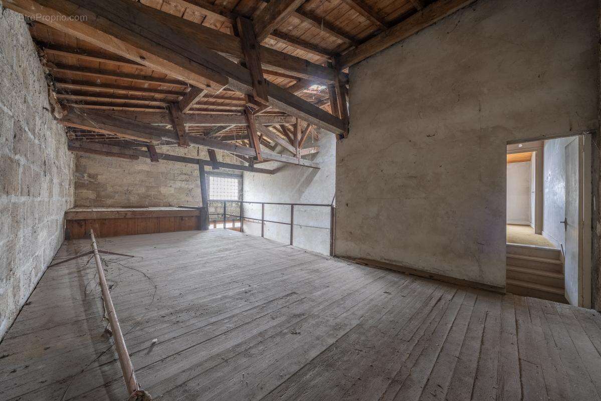 Maison à LE BOUSCAT