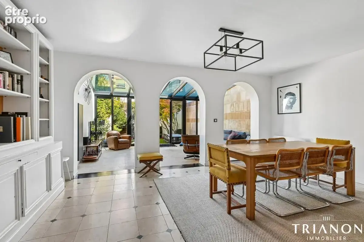 Maison familiale d'exception – 190 m² – jardin, terrasse & verrière / 7 pièces et 4 chambres - photo 4