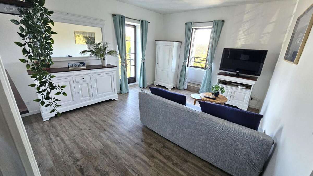 Appartement à HOUDAN