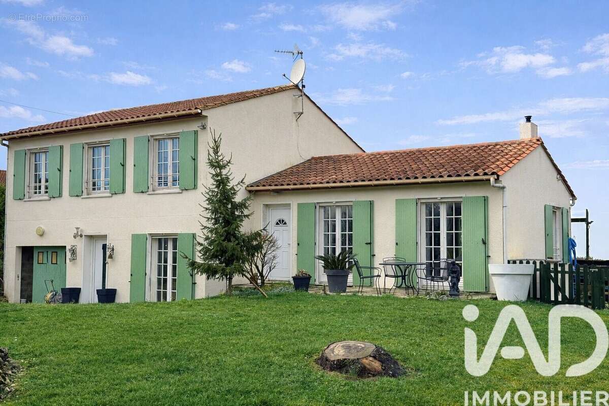 Photo 4 - Maison à SAINT-DIZANT-DU-GUA