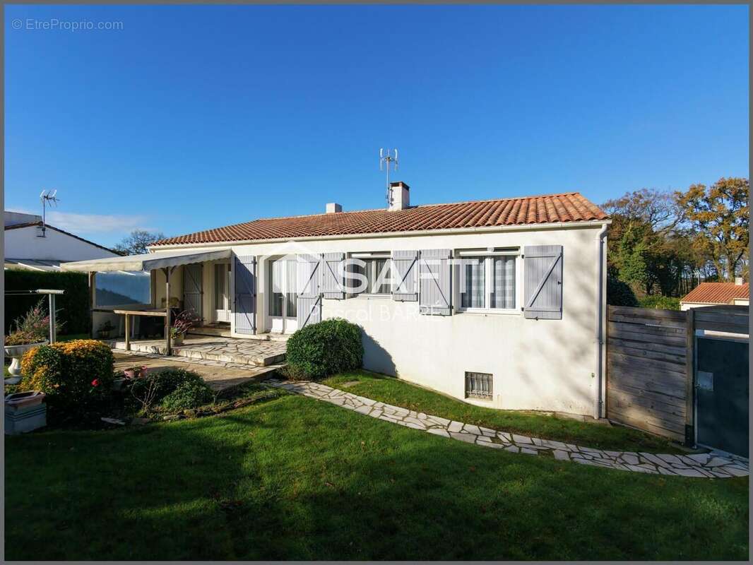 Maison 109 m² à Vaire  - photo 9