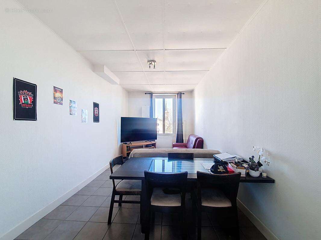 Appartement à PONT-EVEQUE