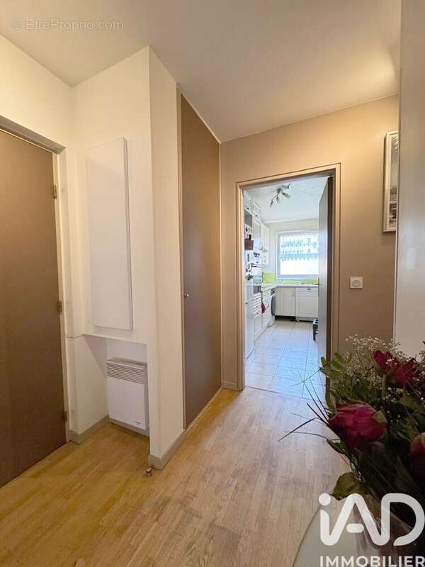 Photo 2 - Appartement à MONTROUGE