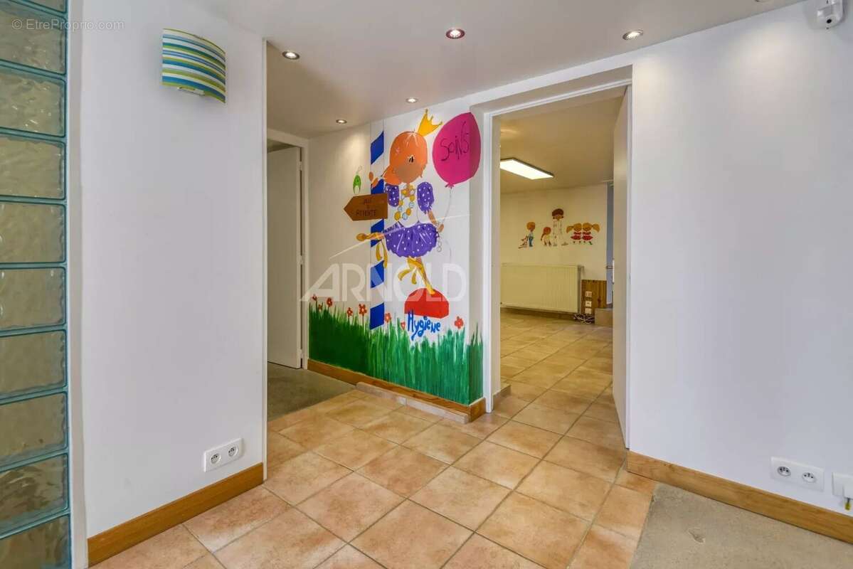 Nantes Perverie - Impasse privée - Belle maison familiale années 30 -7 chambres + locatif ou bureaux - photo 16