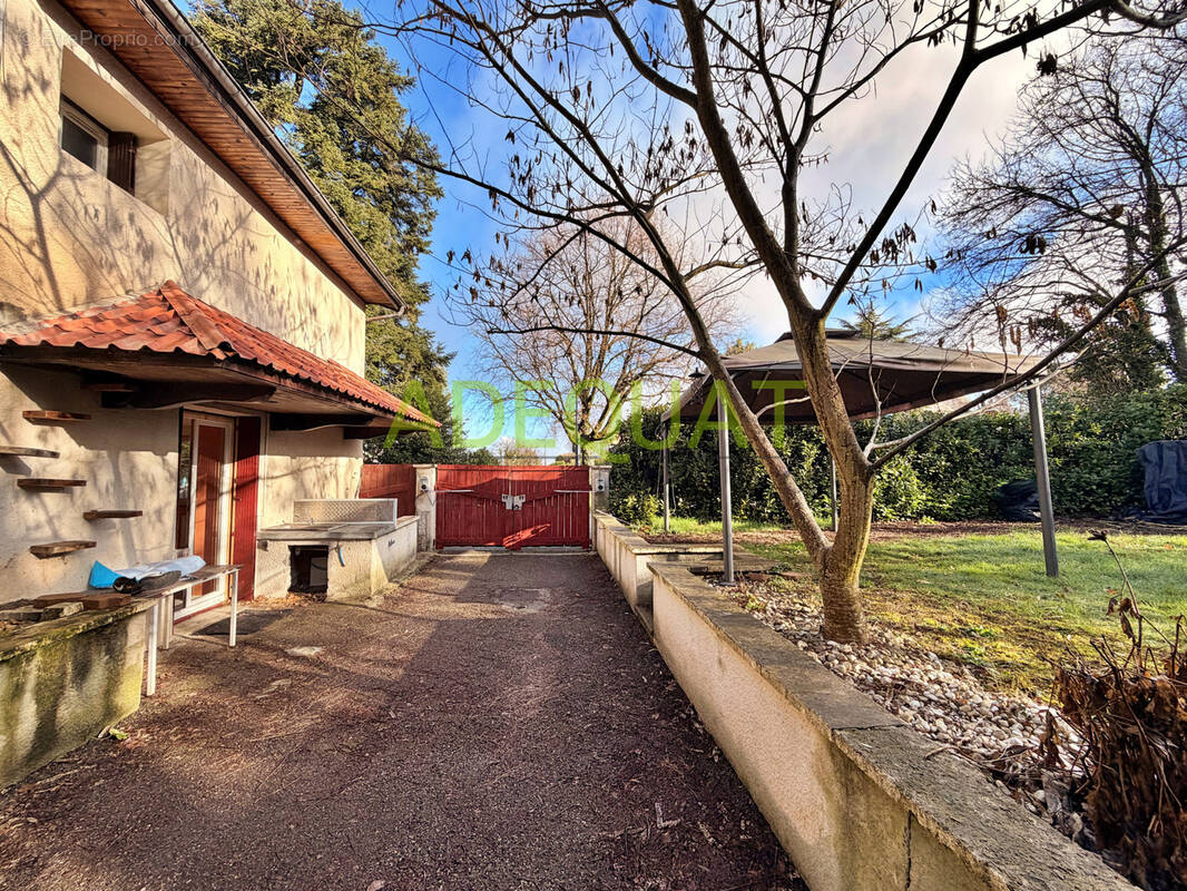 Maison à VILLEFONTAINE