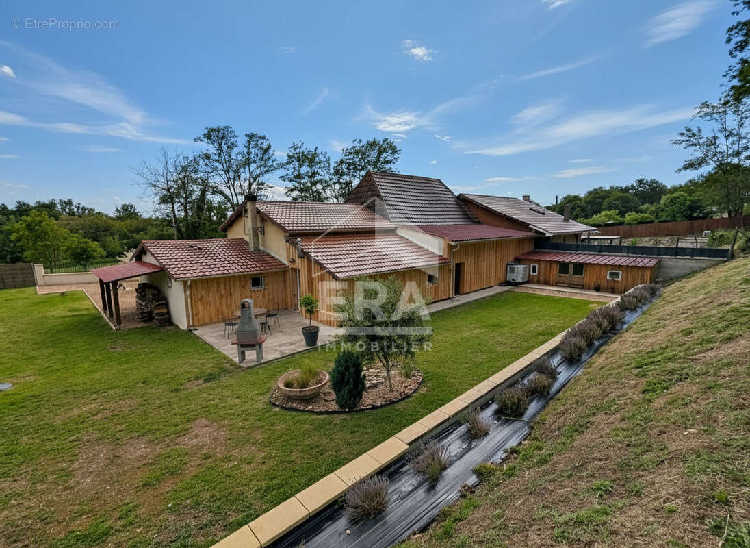 Maison à MONTPON-MENESTEROL