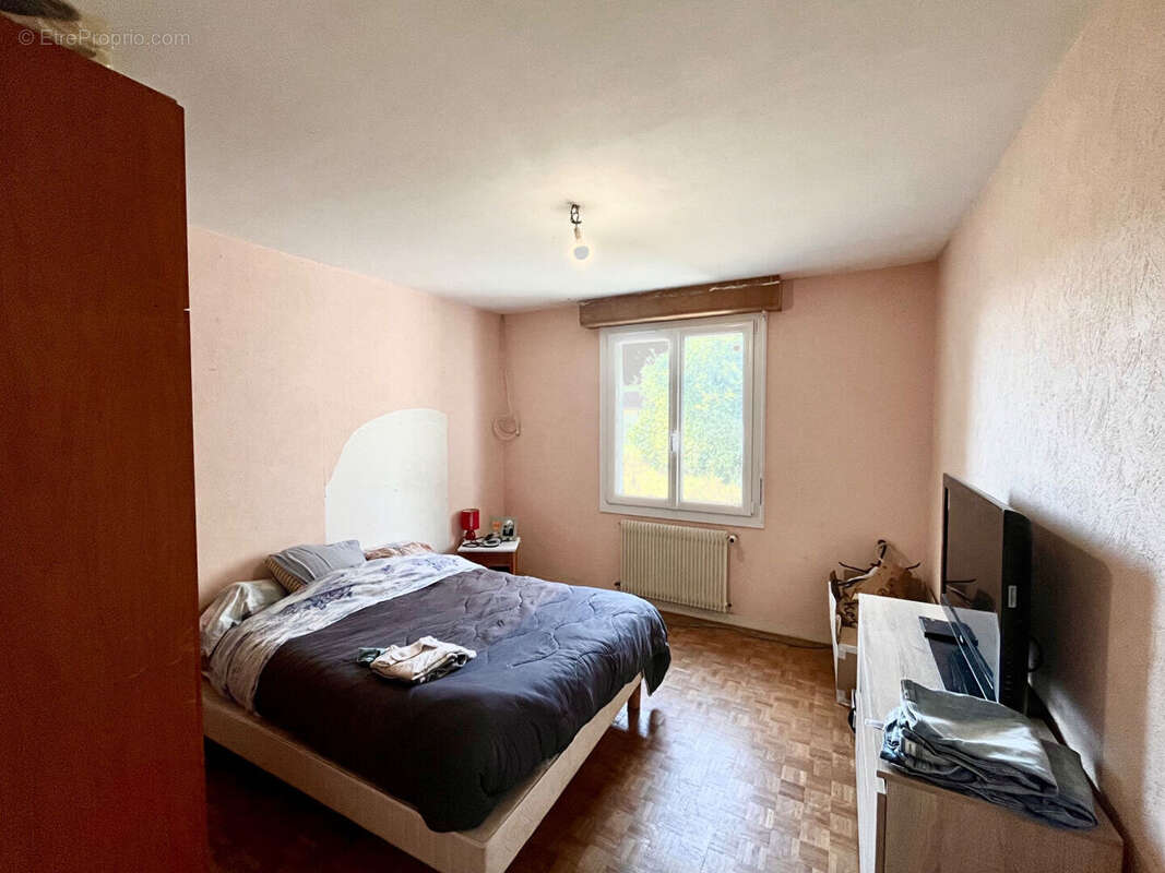 Maison à PRESSAC