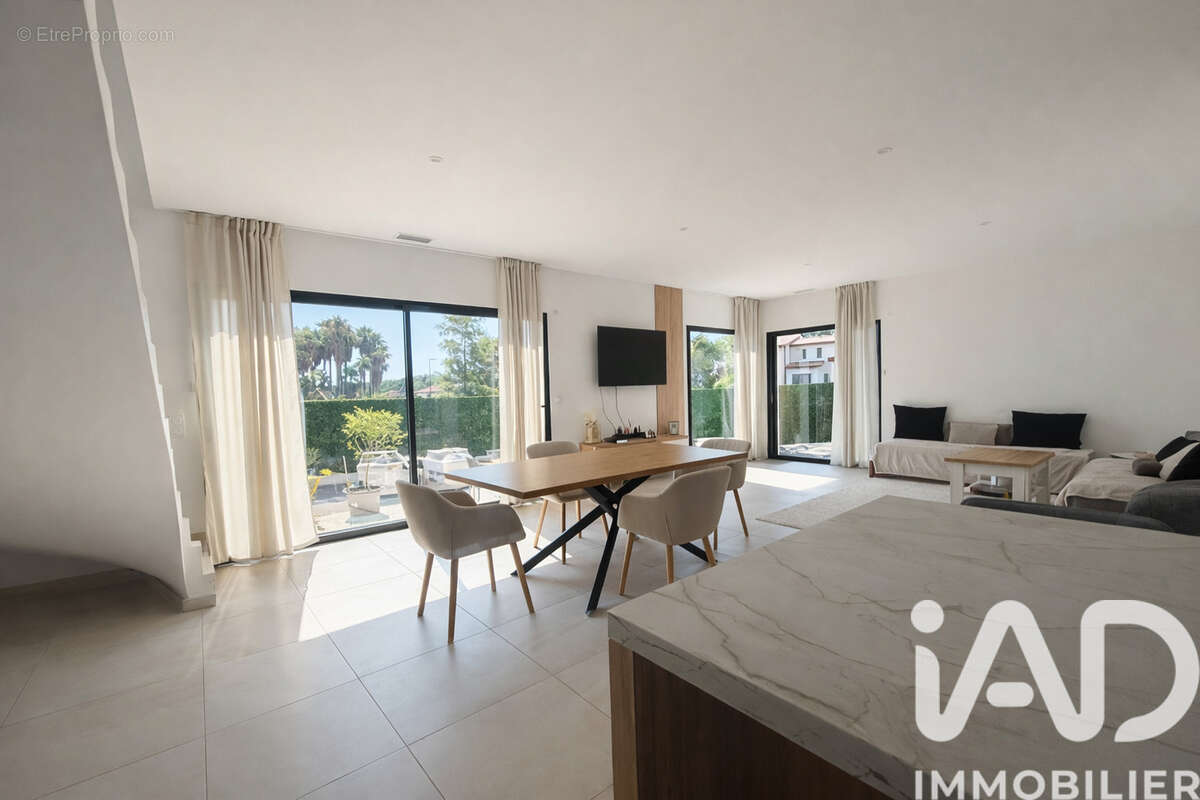 Photo 3 - Maison à BOMPAS