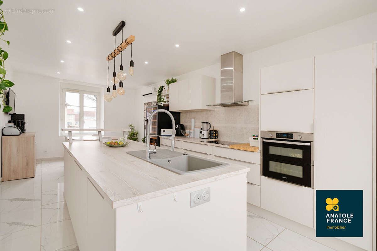 Maison à ROSIERES-AUX-SALINES