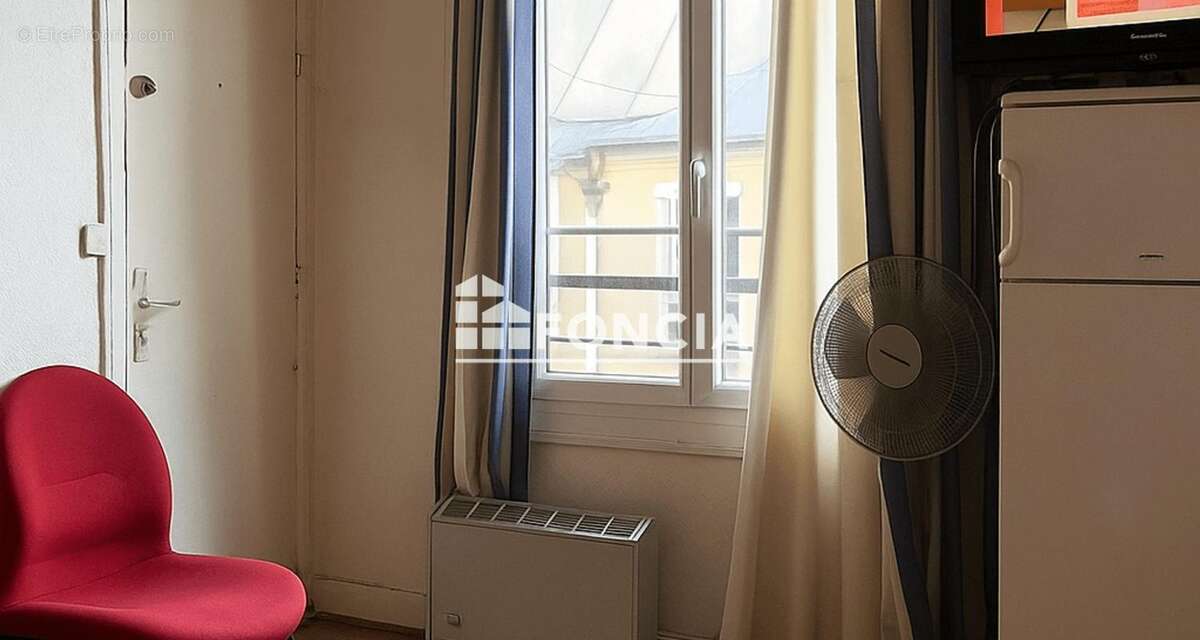 Appartement à PARIS-10E