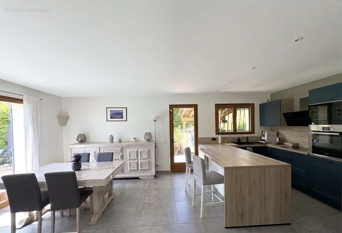 Maison à CAGNES-SUR-MER