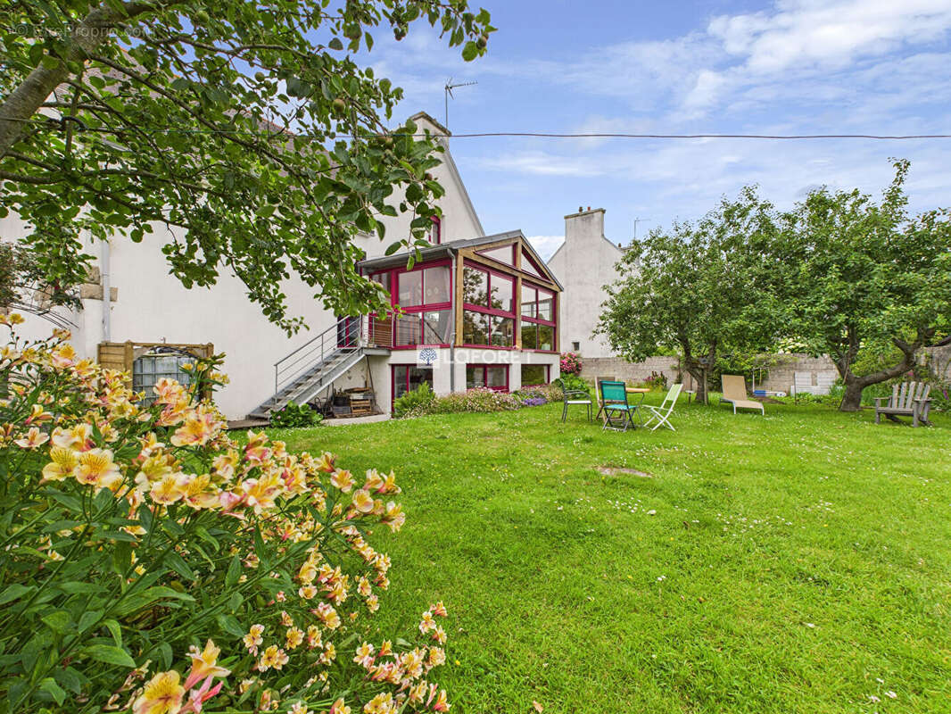 Maison à PLONEOUR-LANVERN