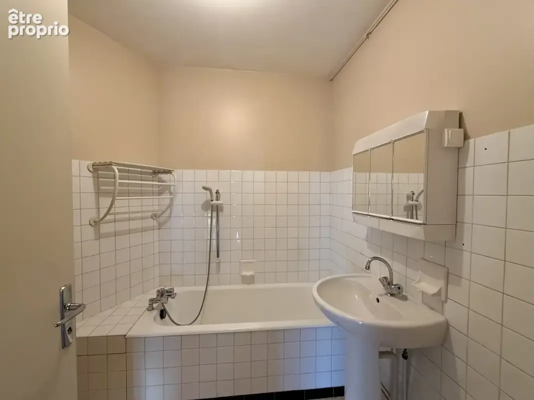 Appartement 110 m² à Orleans  - photo 8
