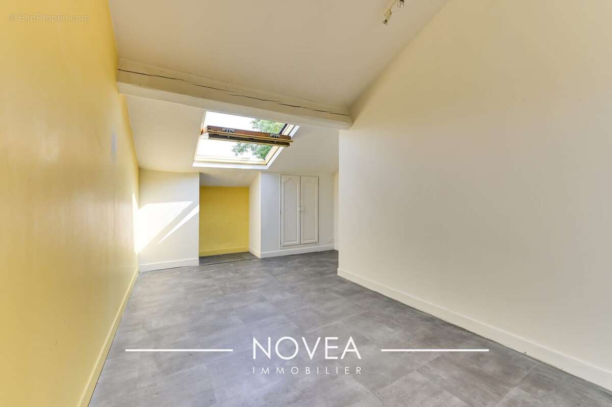 Maison 110 m² à Villeurbanne  - photo 9