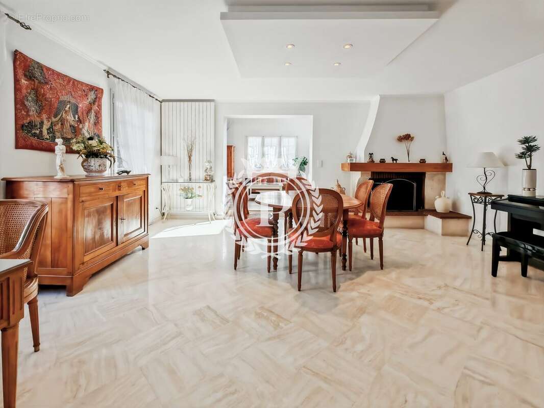 Maison à MONTREUIL