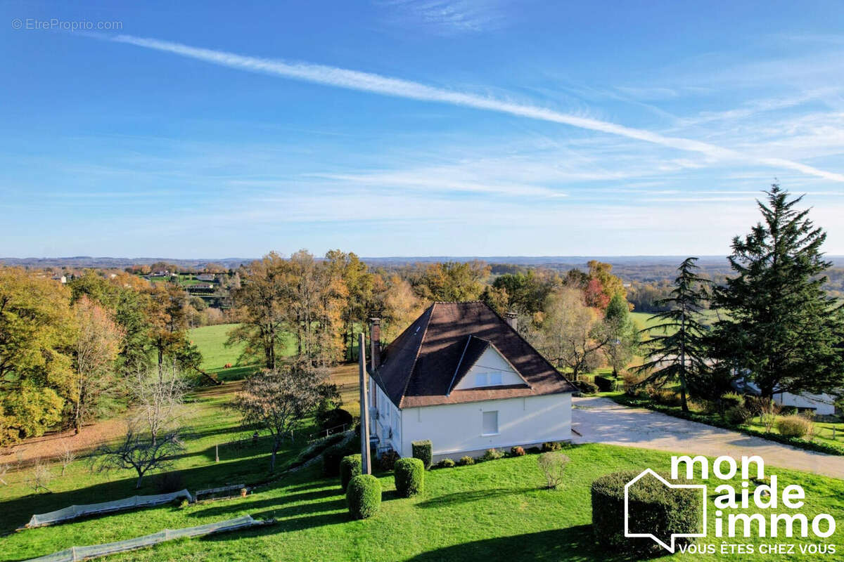 Maison à THIVIERS
