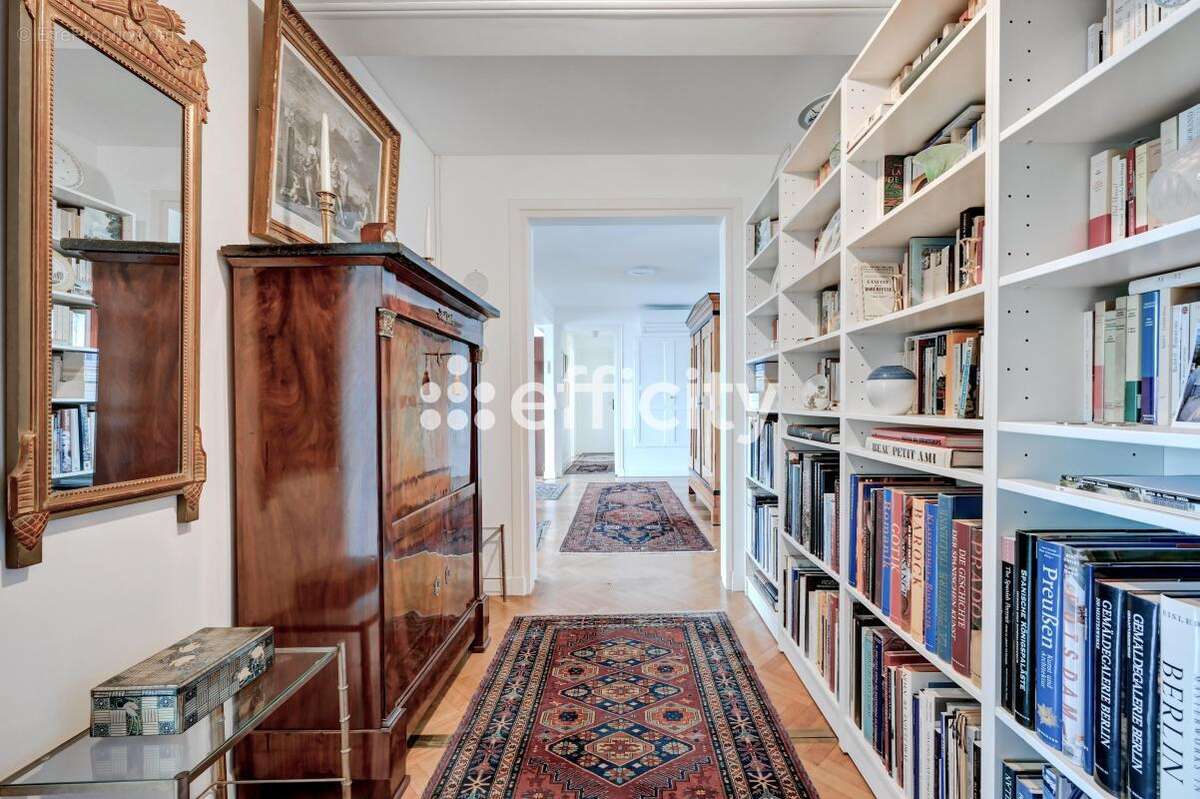 Appartement à MARSEILLE-6E