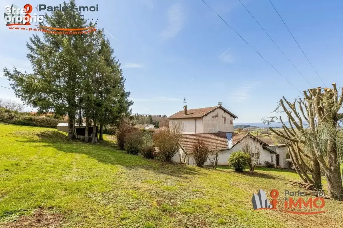 À vendre - Maison de campagne, 8 pièces 15mn Tarare - photo 2