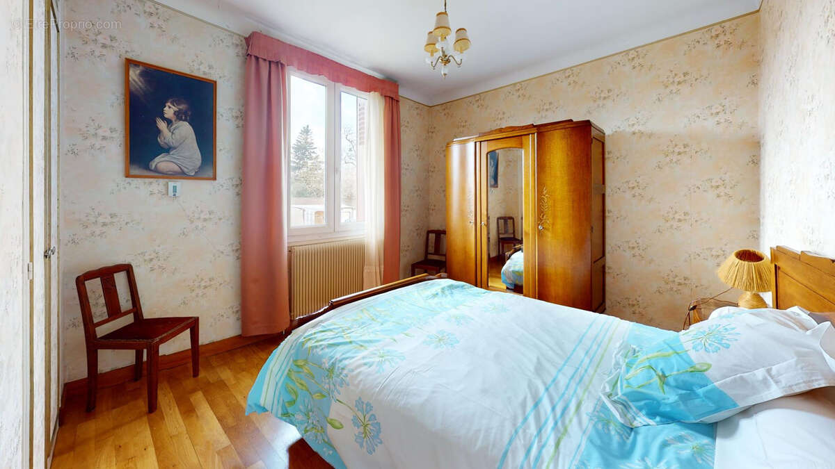 Maison à NAZELLES-NEGRON