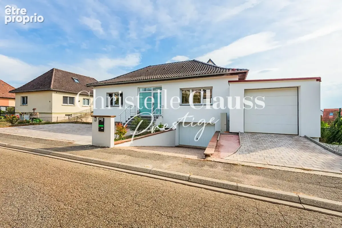 Maison de 374m2 + 215m2 d'annexes, avec piscine et 4 terrasses - photo 15