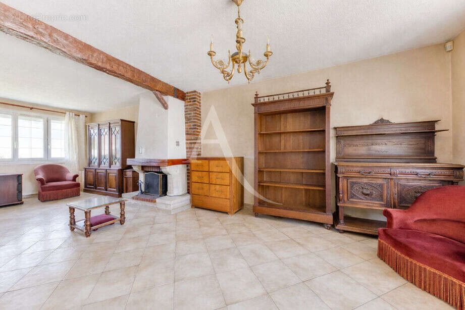 Maison à OZOIR-LA-FERRIERE