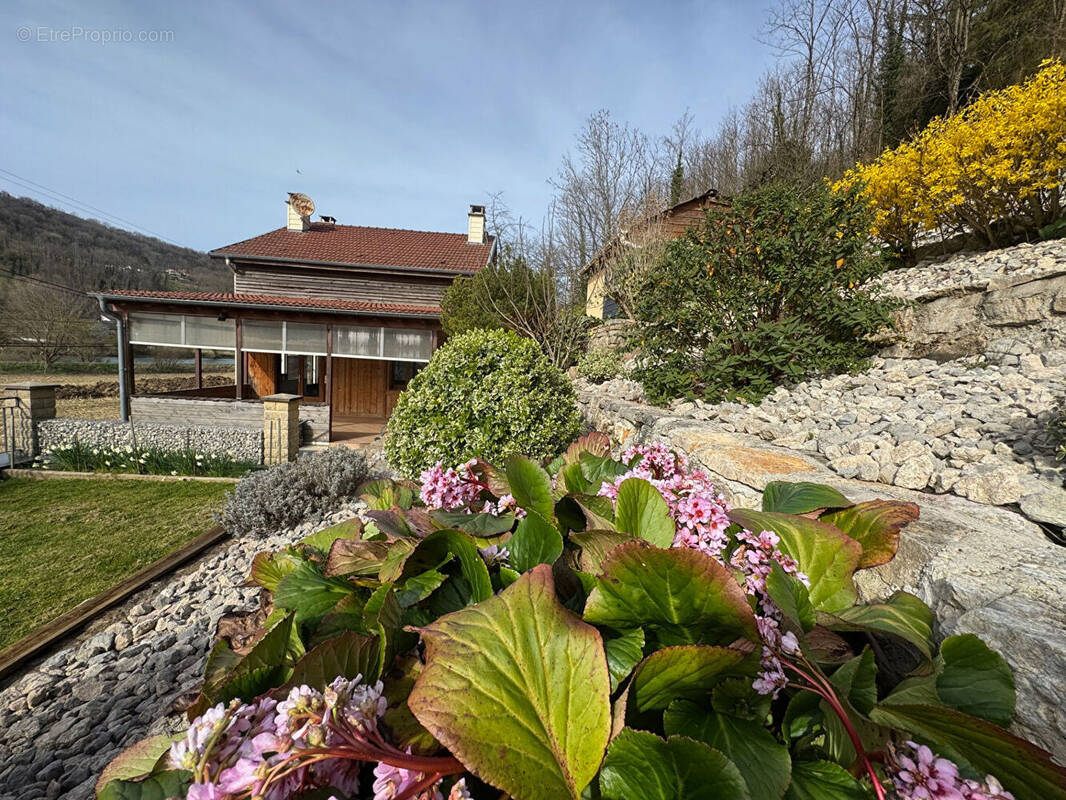 Maison à MONTFAUCON