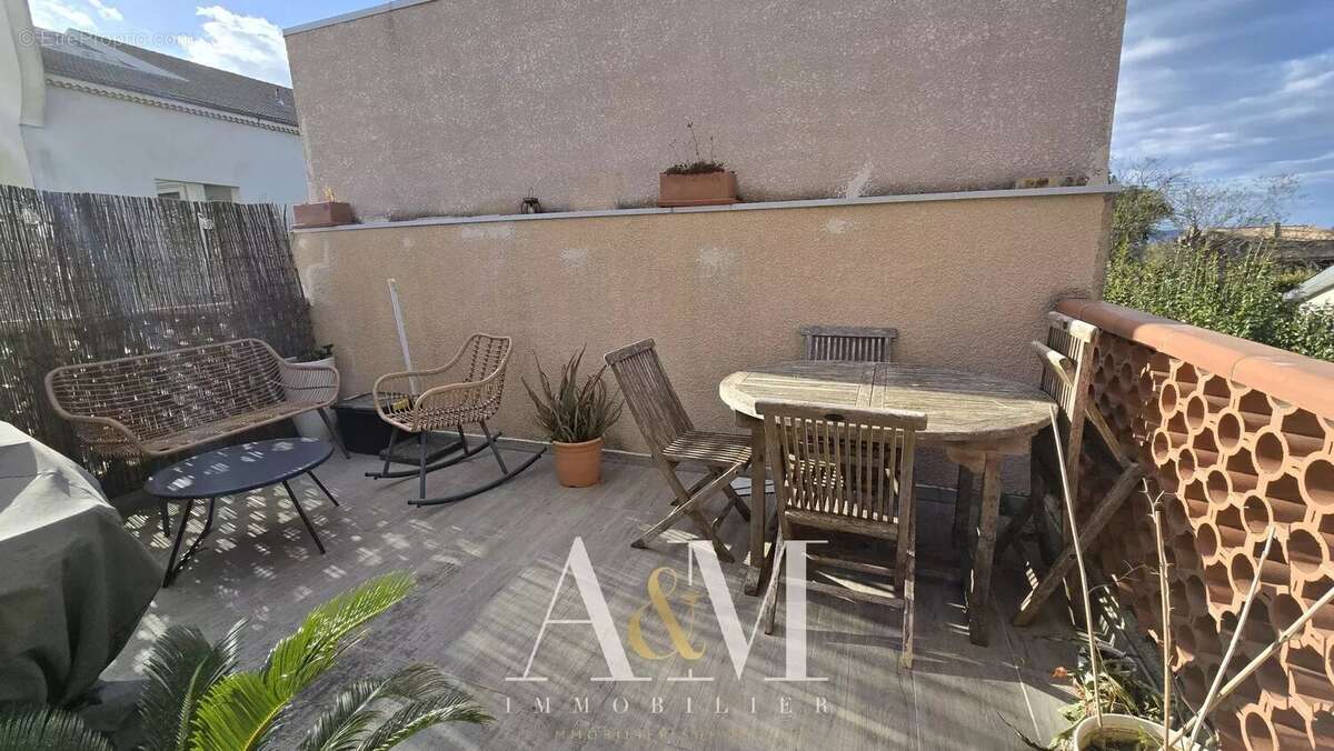 Appartement à BEAULIEU