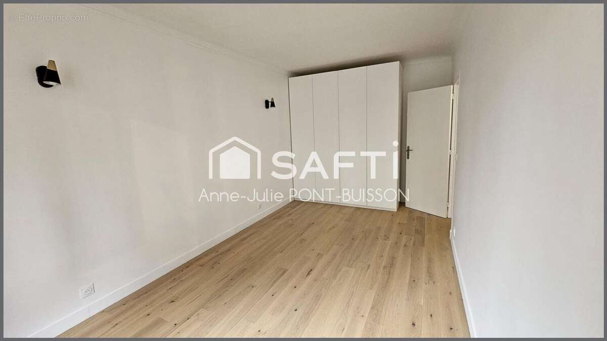 Photo 8 - Appartement à COURBEVOIE