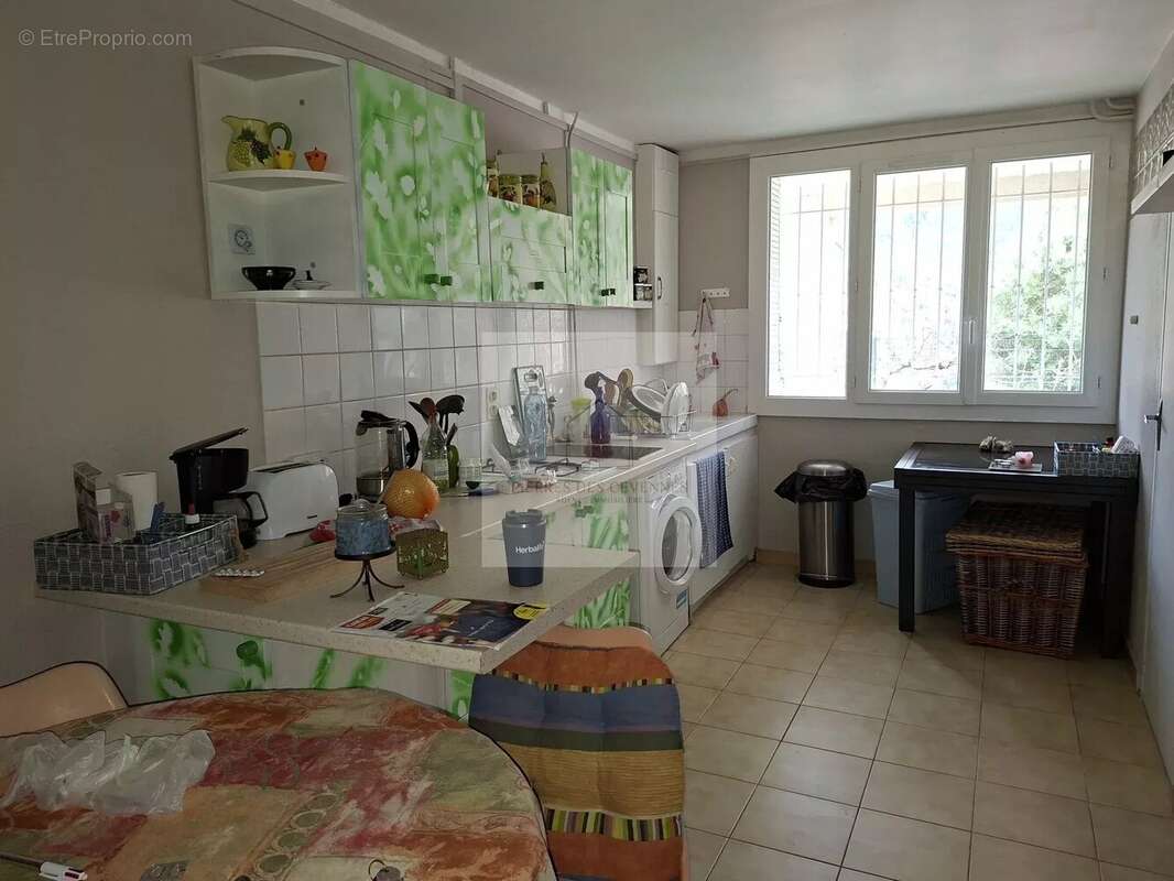 Maison à LE COLLET-DE-DEZE
