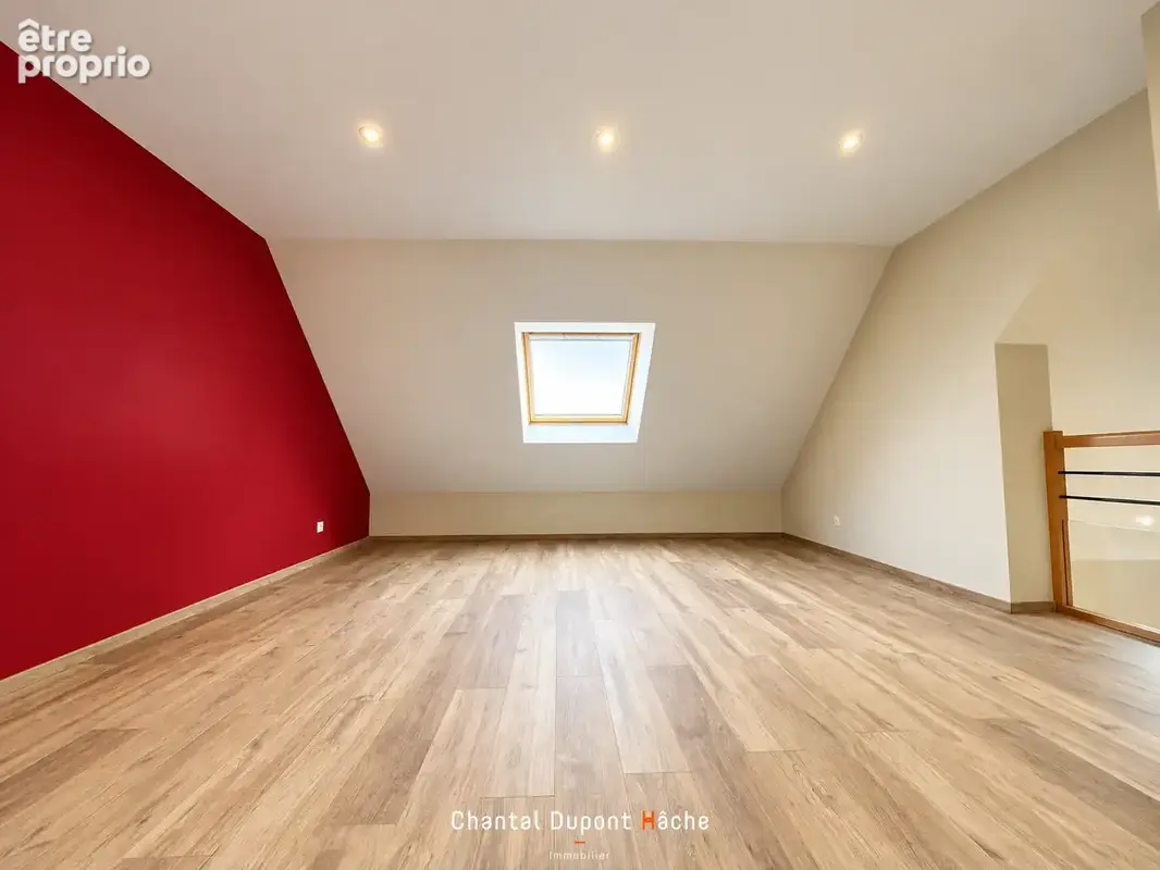 LUISANT - Maison neuve de 272 m2 avec 5 chambres et garage double ! - photo 17
