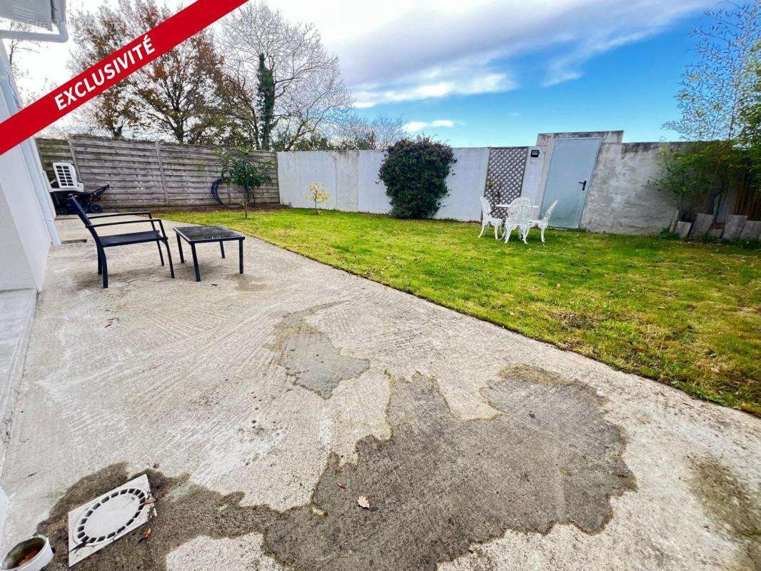 Maison à SAINT-MACAIRE-EN-MAUGES