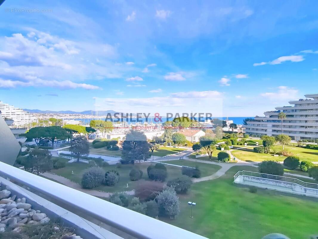 Appartement à VILLENEUVE-LOUBET