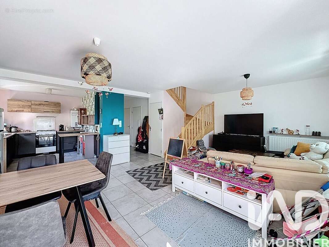 Photo 2 - Maison à CHEVAIGNE