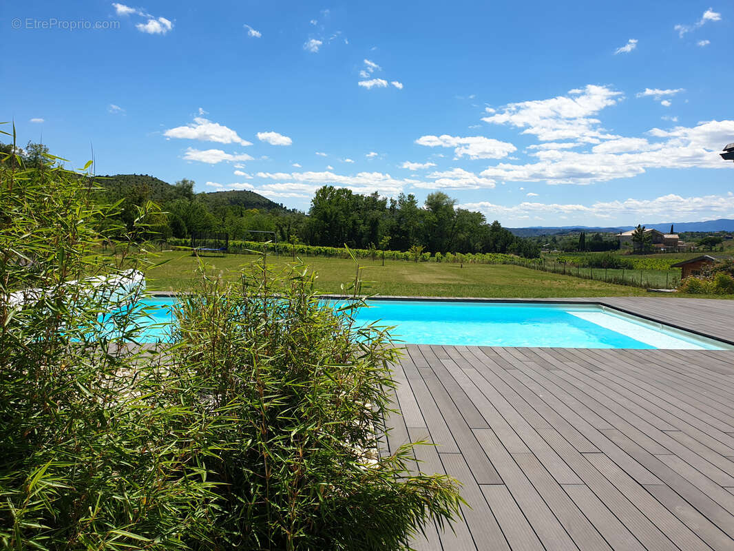 Maison à VINEZAC