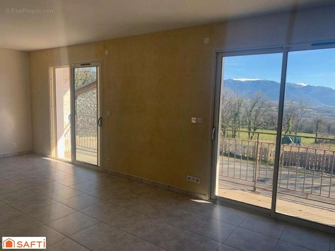 Photo 9 - Appartement à LOMPNIEU