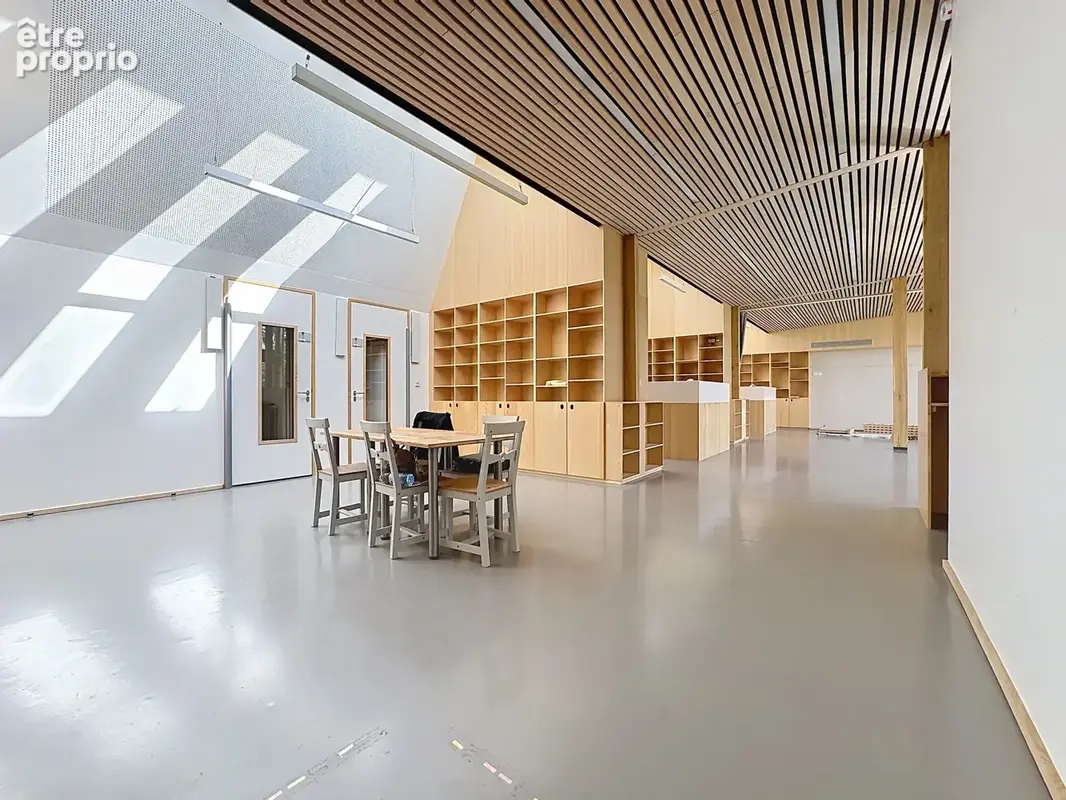 Bâtiment 400m2 à usage professionnel - photo 4