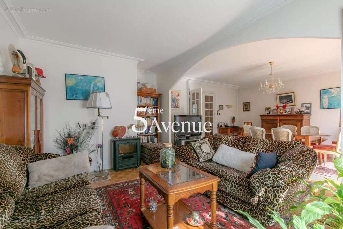 Appartement à SAINT-MAUR-DES-FOSSES