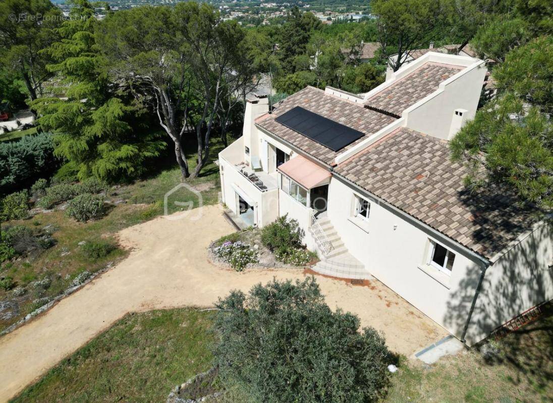 Maison à BOLLENE