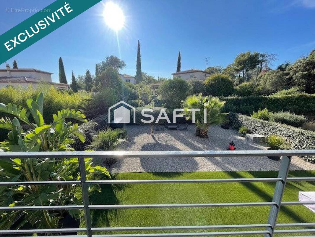 Photo 1 - Appartement à SAINT-RAPHAEL