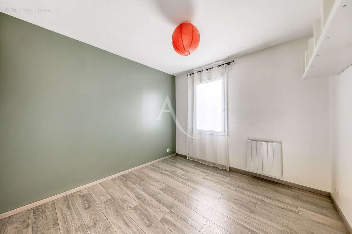 Maison à OZOIR-LA-FERRIERE