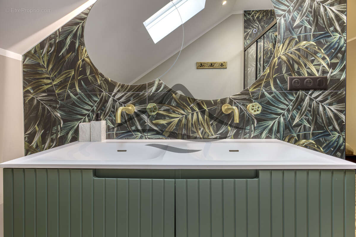 Appartement à AIX-LES-BAINS