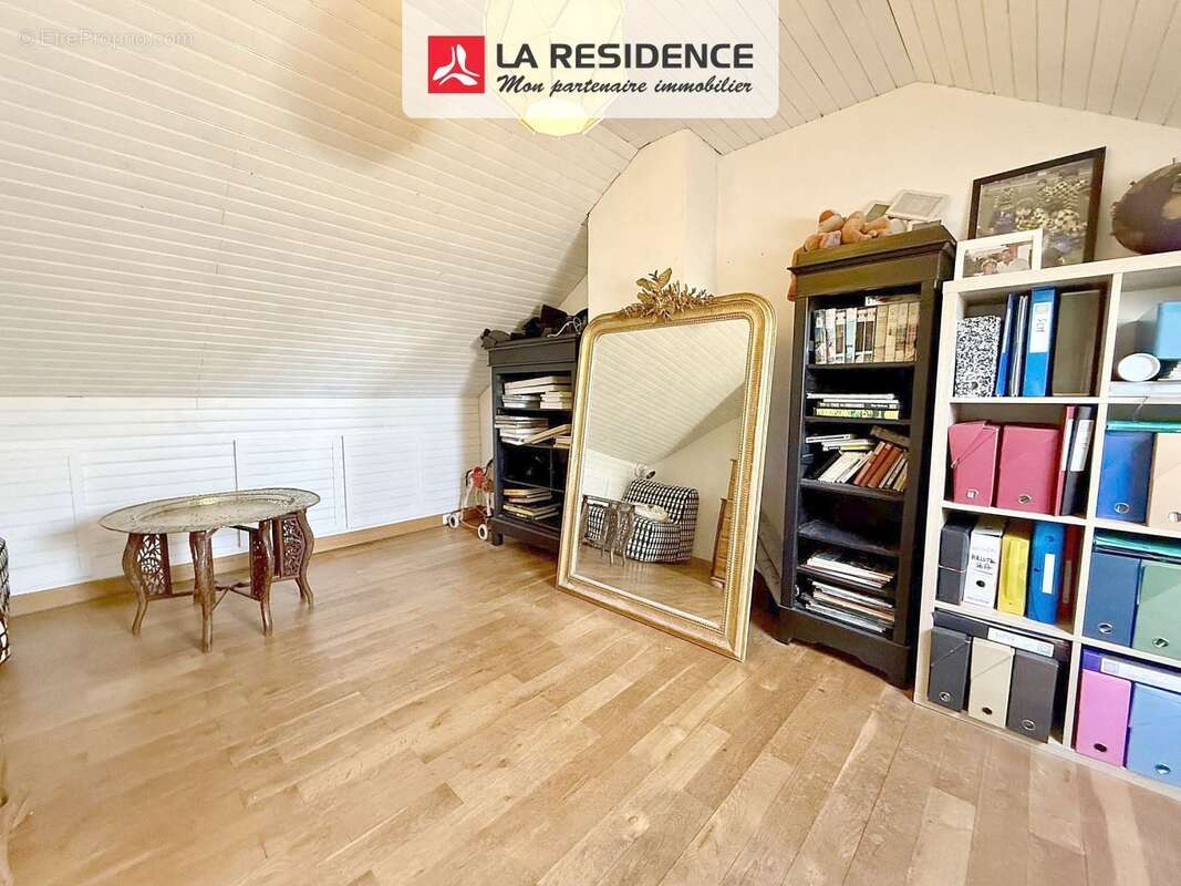 Maison 108 m² à Velizy-Villacoublay  - photo 7