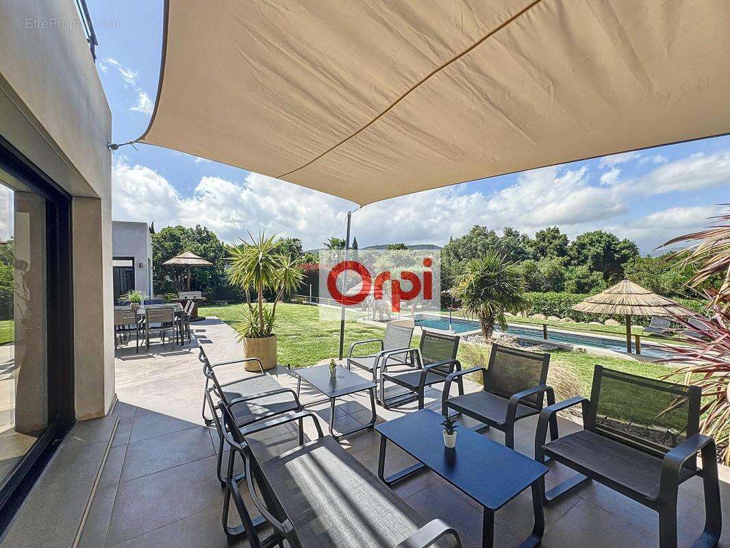 Maison à PORTO-VECCHIO