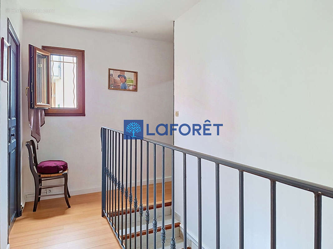 Maison La Valette Du Var 4 pièce(s) 91 m2 - photo 5