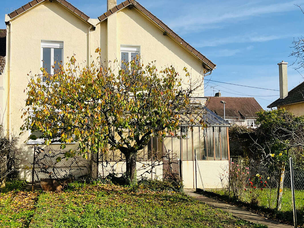 Maison à AUXERRE