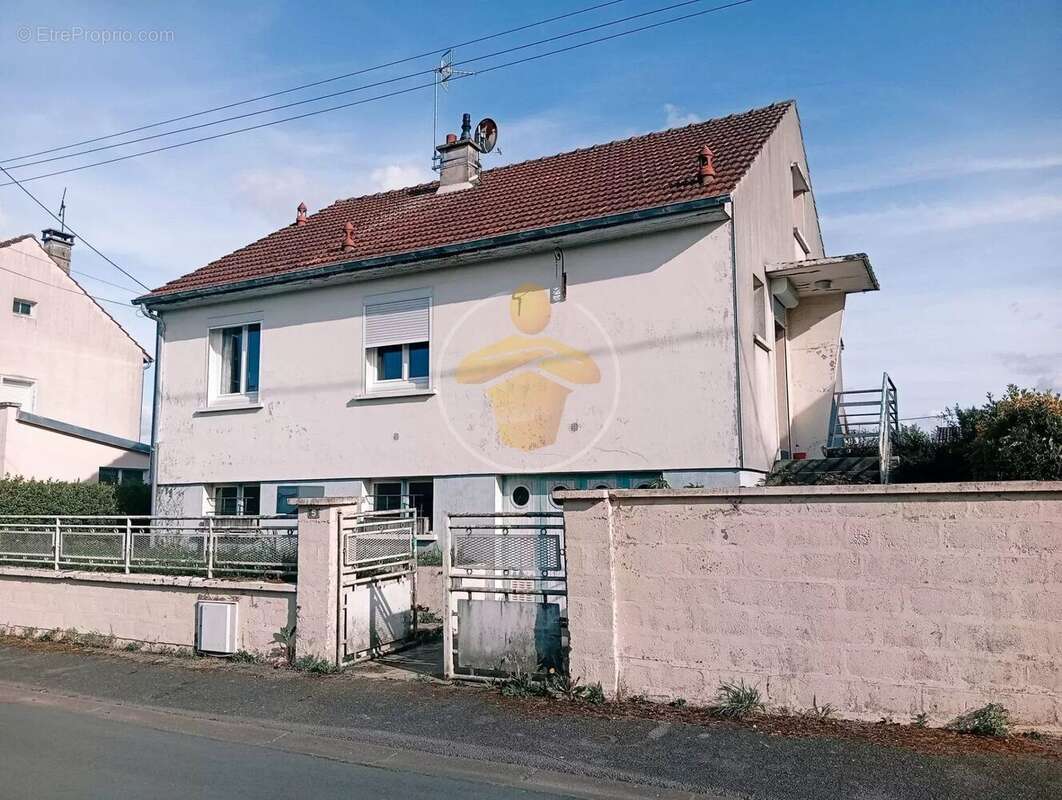 Maison à CHAUNY