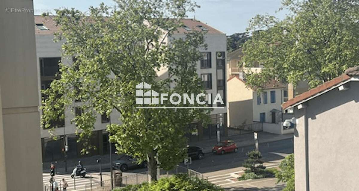 Appartement à RILLIEUX-LA-PAPE