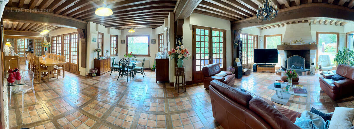 Maison à PONT-L'EVEQUE