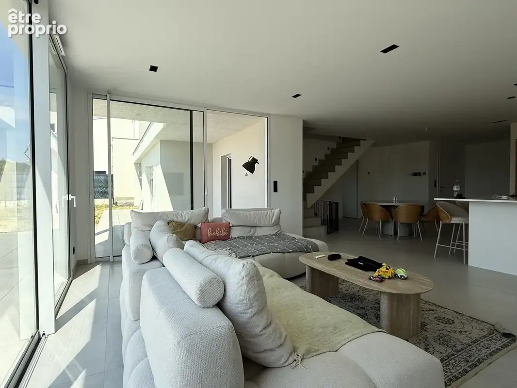 Marly   Maison contemporaine d'exception face au golf   Piscine, 190 m2 et prestations premium - photo 8