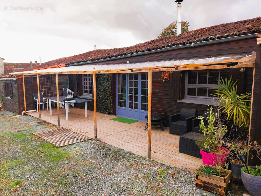 Maison à BRIE-SOUS-MATHA